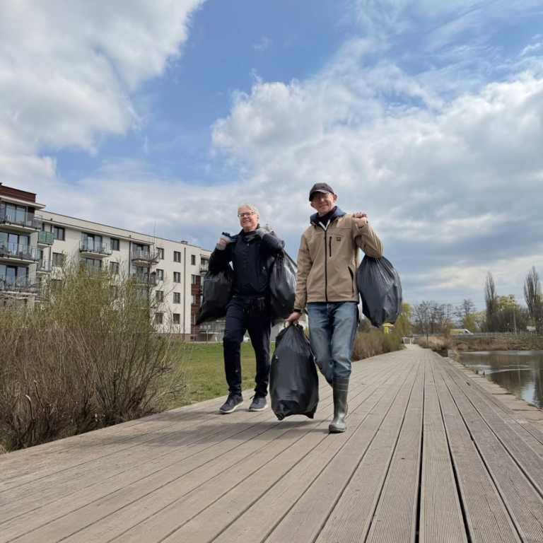 Clean River: a clean-up on the Pisia